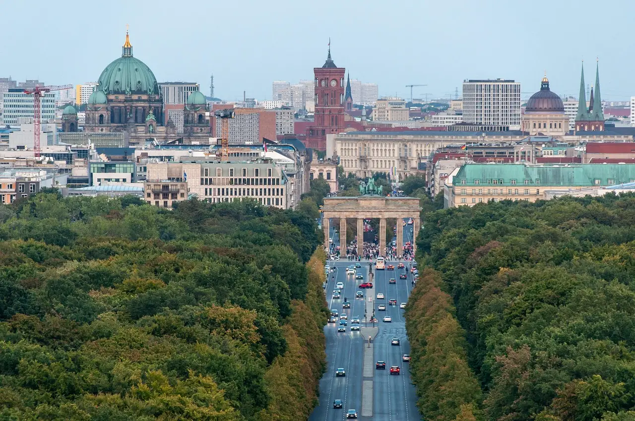 Condor launches delayed Berlin-Abu Dhabi route - Business Travel News Europe